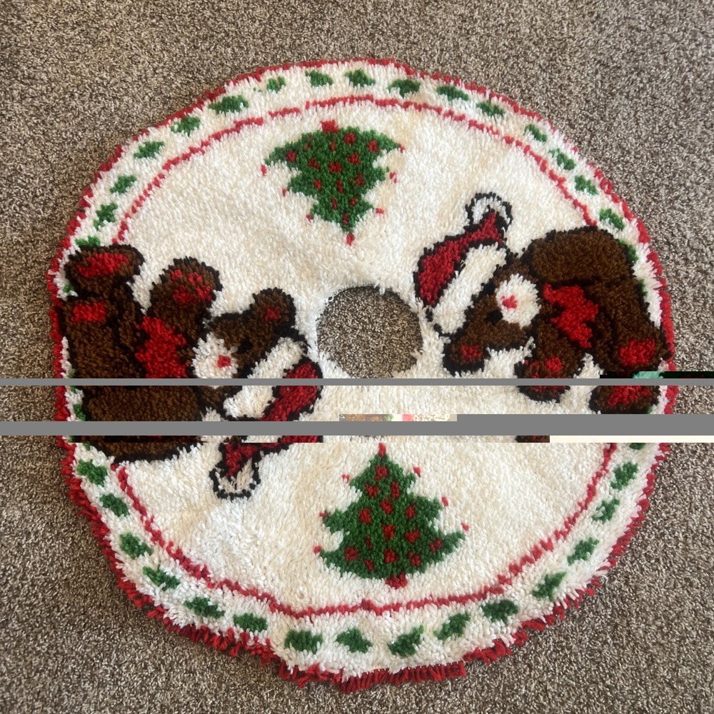 Vintage 80s Santa Bear Christmas Tree Skirt Latch Hook Rug 33" Red White
